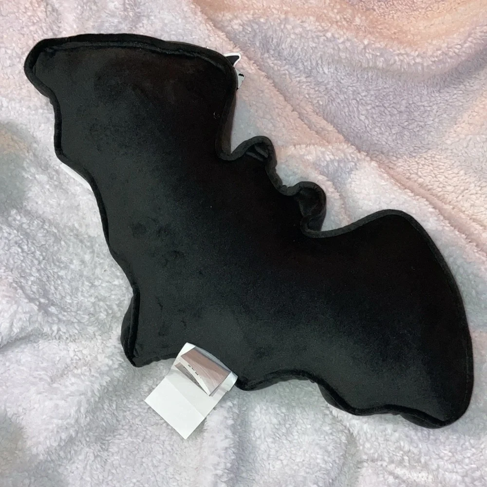 Sequin bat pillow *FIRM PRICE*